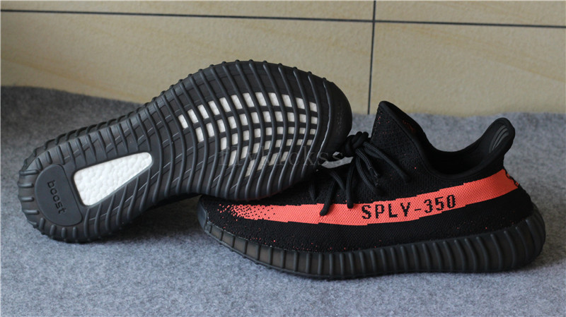 Adidas Yeezy 350 Boost V2 Black red